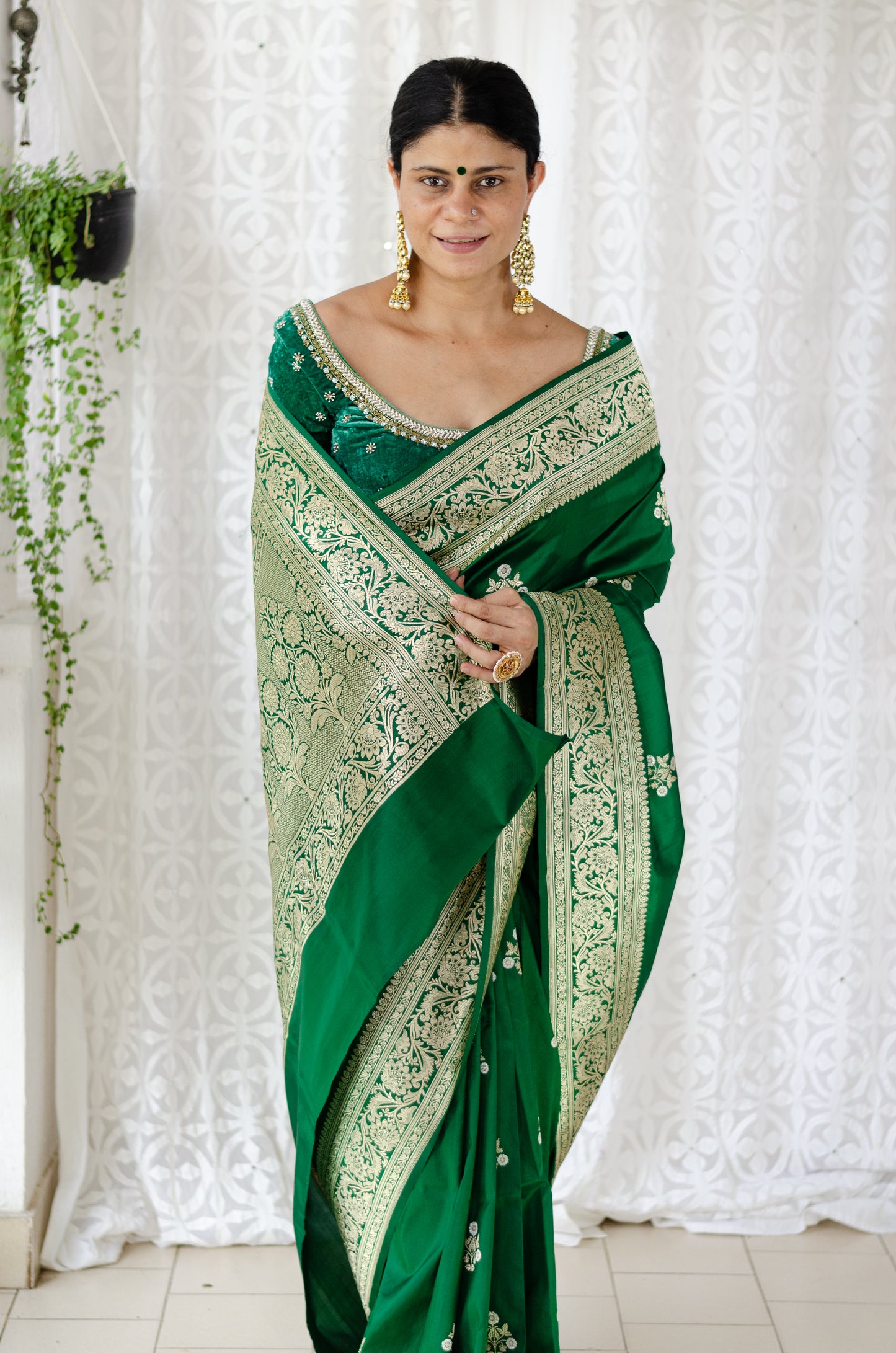 Bottle Green Colour  Meenakari /Silver Jangle  kadwa Weaving Handwoven Katan Mulbery Silk Saree