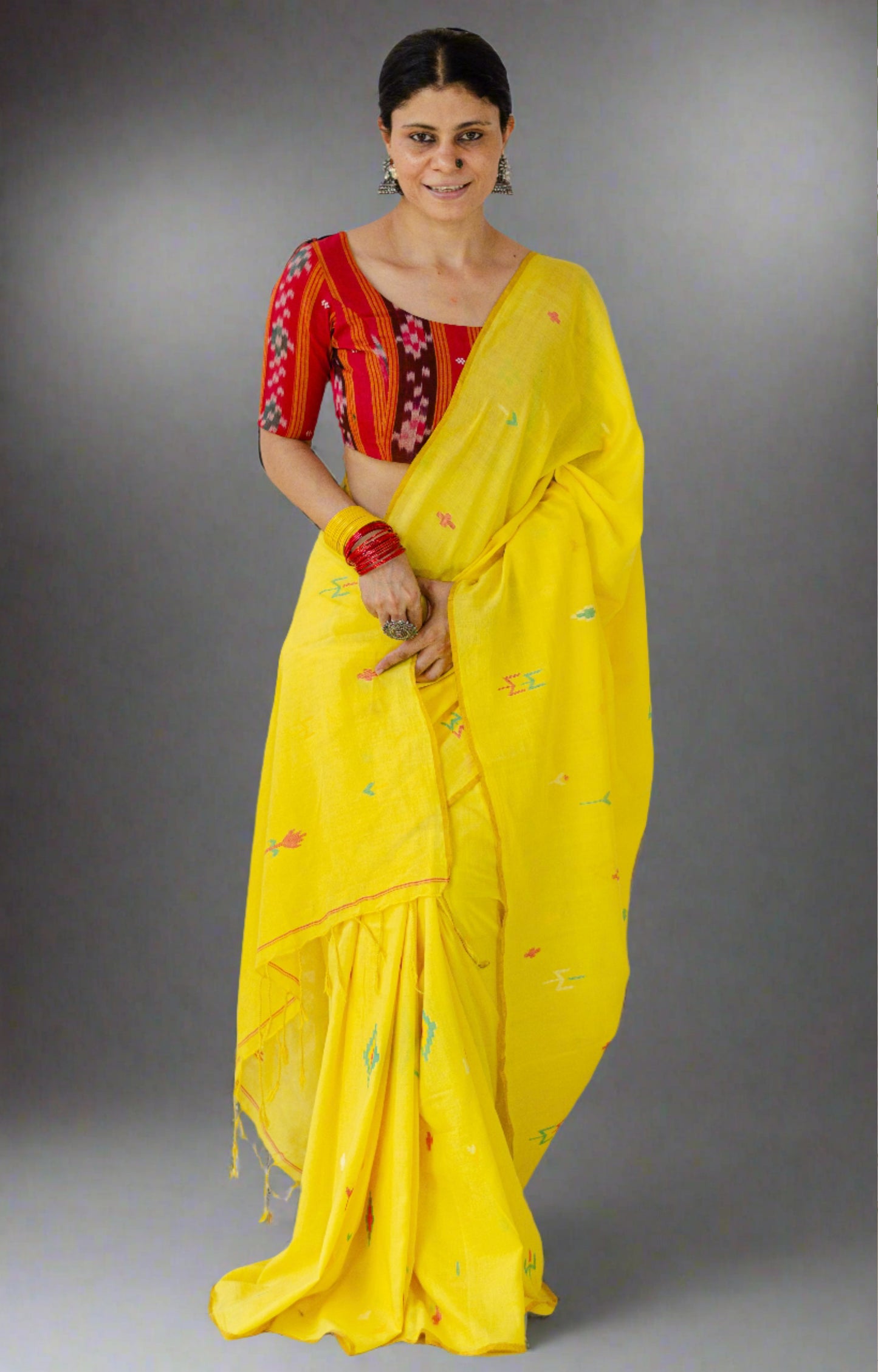 Handwoven  Muslin  Jamdani Cotton saree.