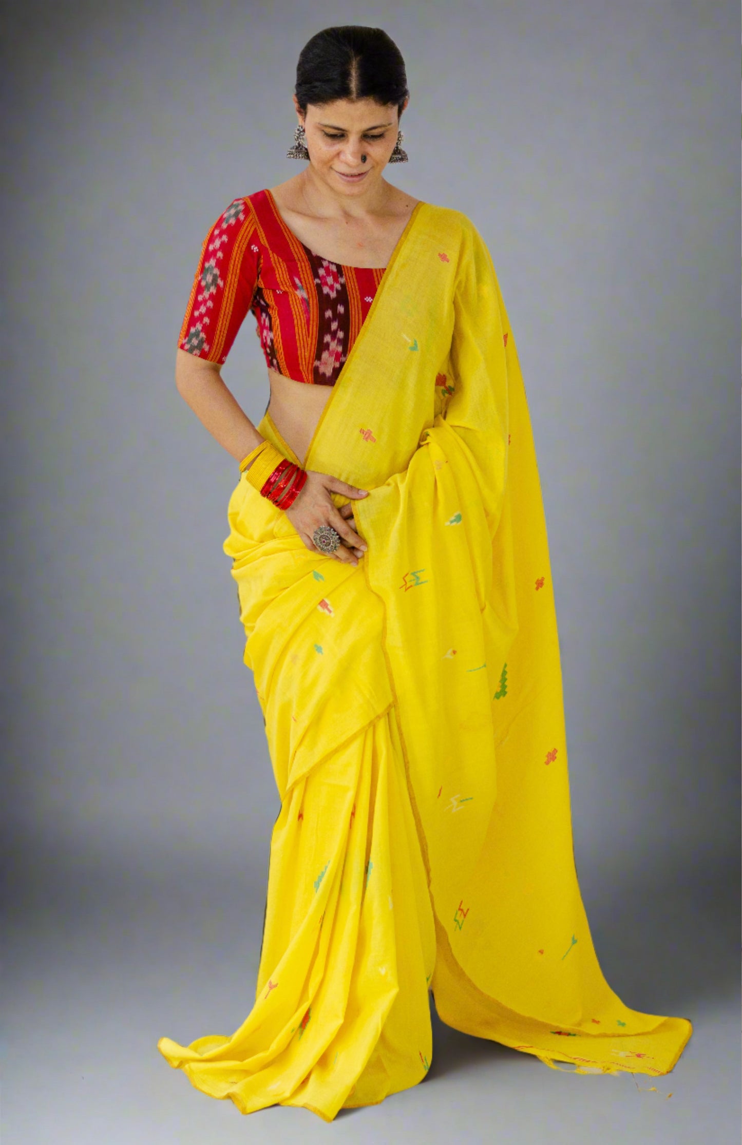 Handwoven  Muslin  Jamdani Cotton saree.