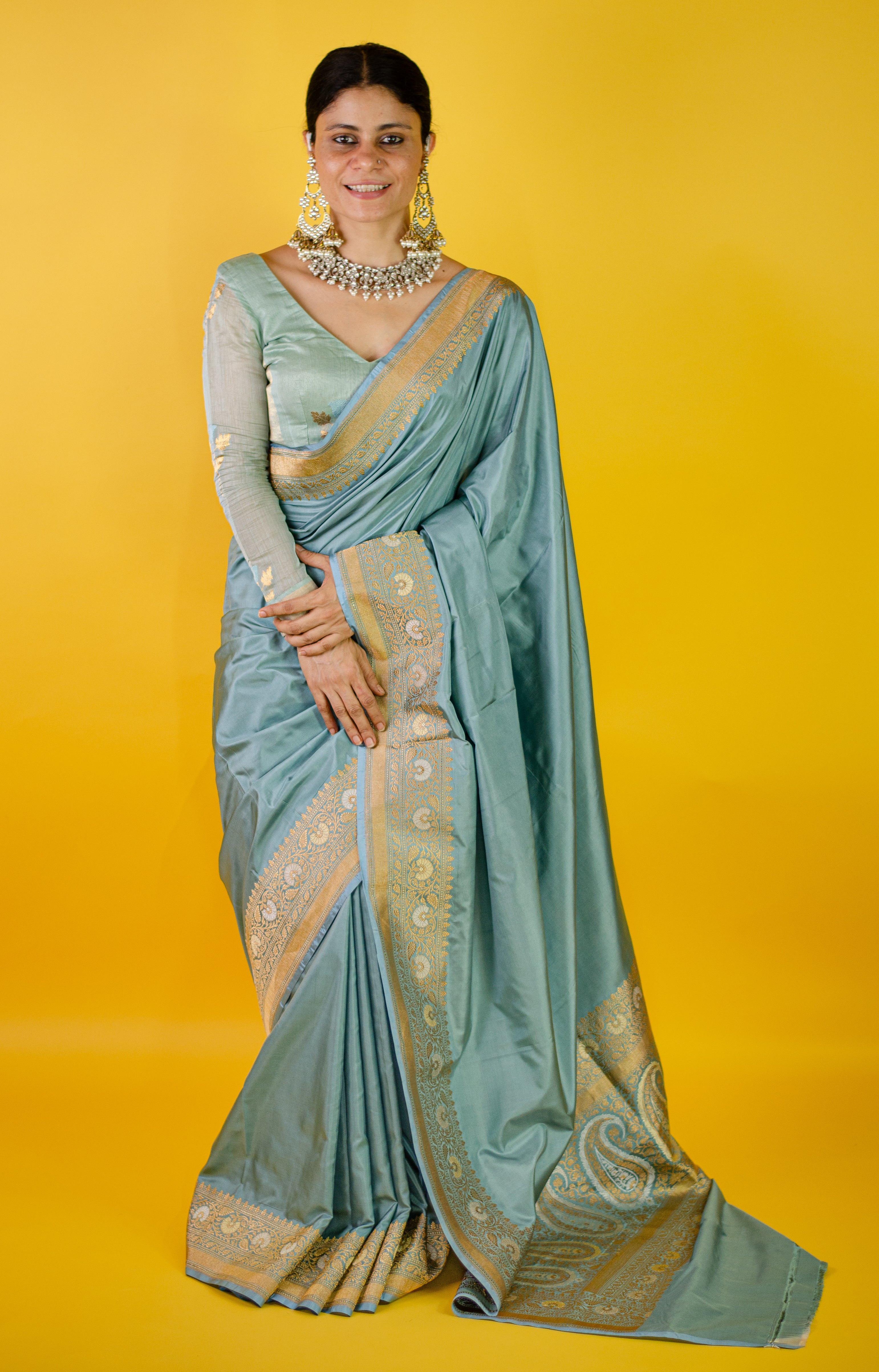 Silk outlet sarees Maurya chula Jhoti