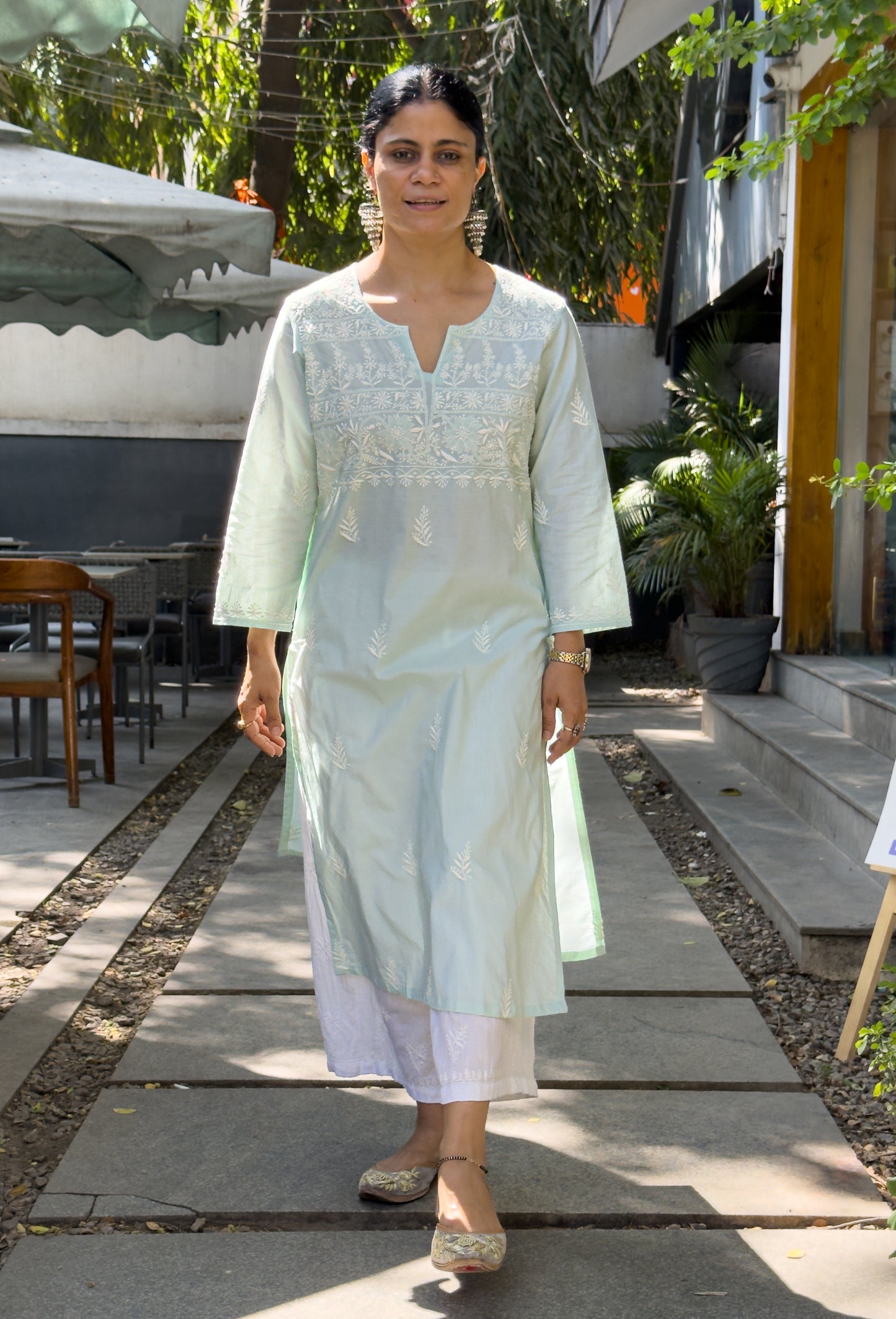 Handloom And Handembroidered Chikankari Cotton Kurta