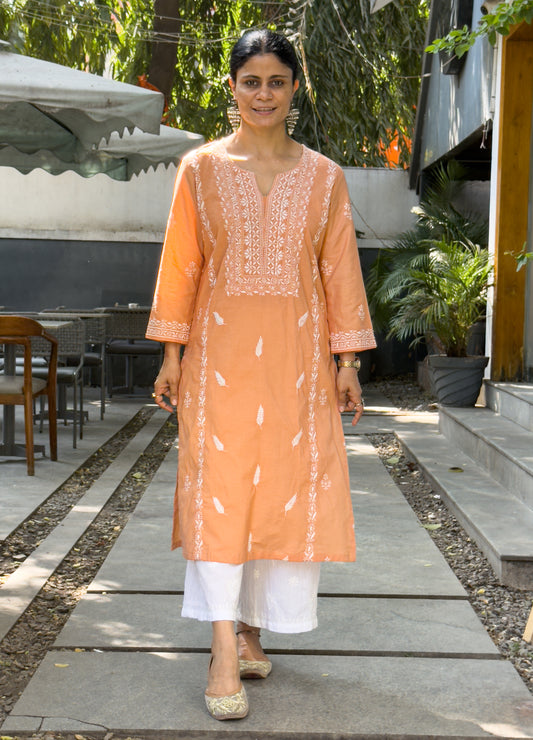 Handloom And Handembroidered Chikankari Cotton Kurta