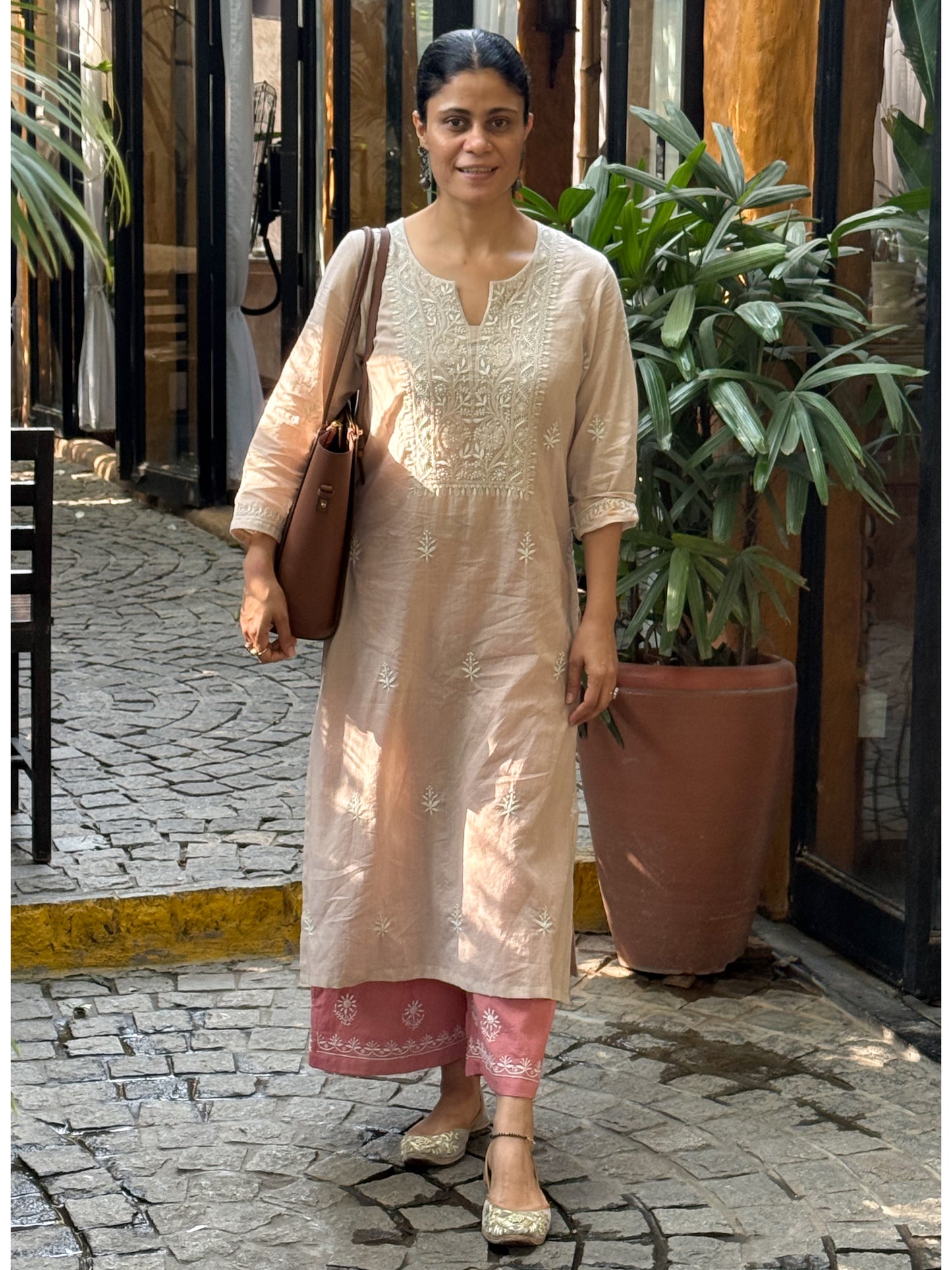 Handloom And Handembroidered Chikankari  Cotton Kurta