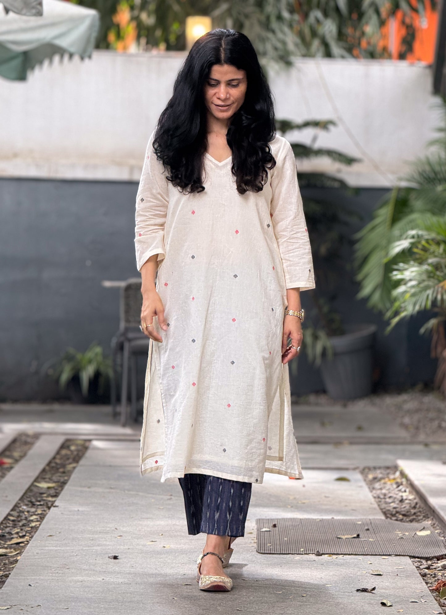 Handwoven Jamdani  Muslin Straight Kurta With Lining