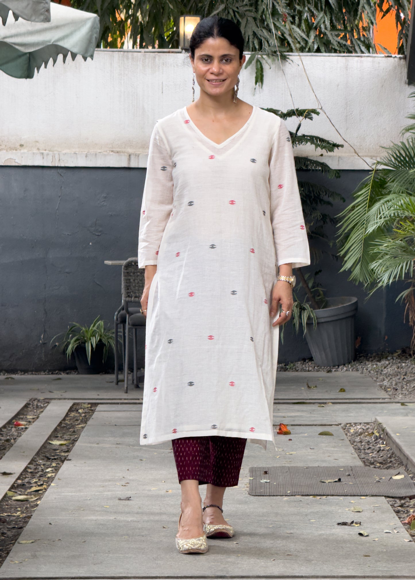 Handwoven Jamdani  Muslin Straight Kurta With Lining