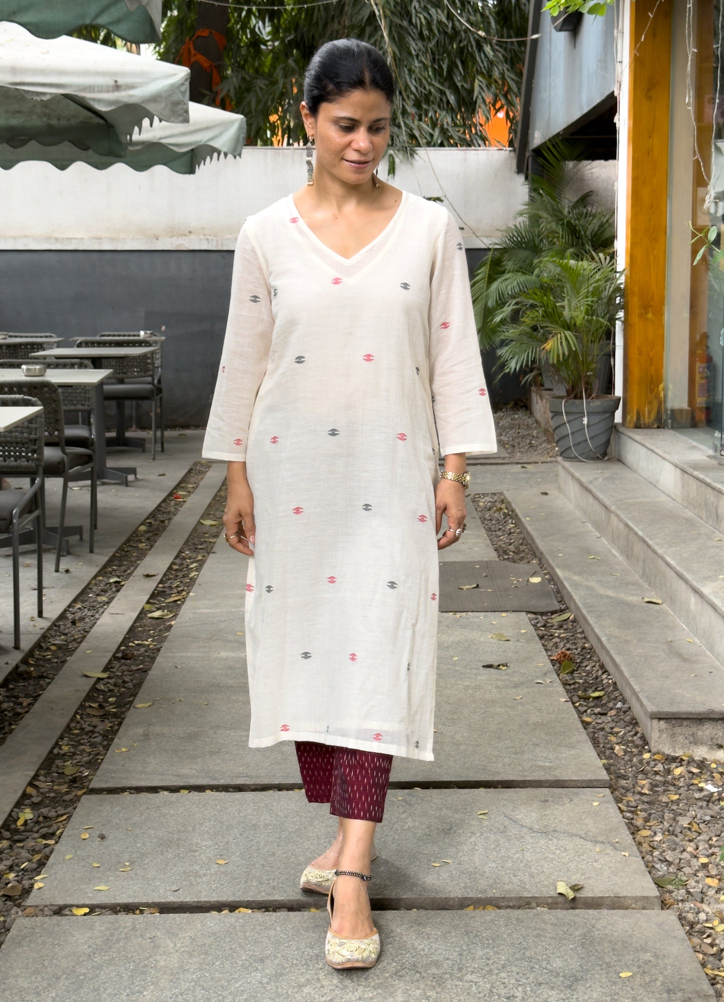 Handwoven Jamdani  Muslin Straight Kurta With Lining