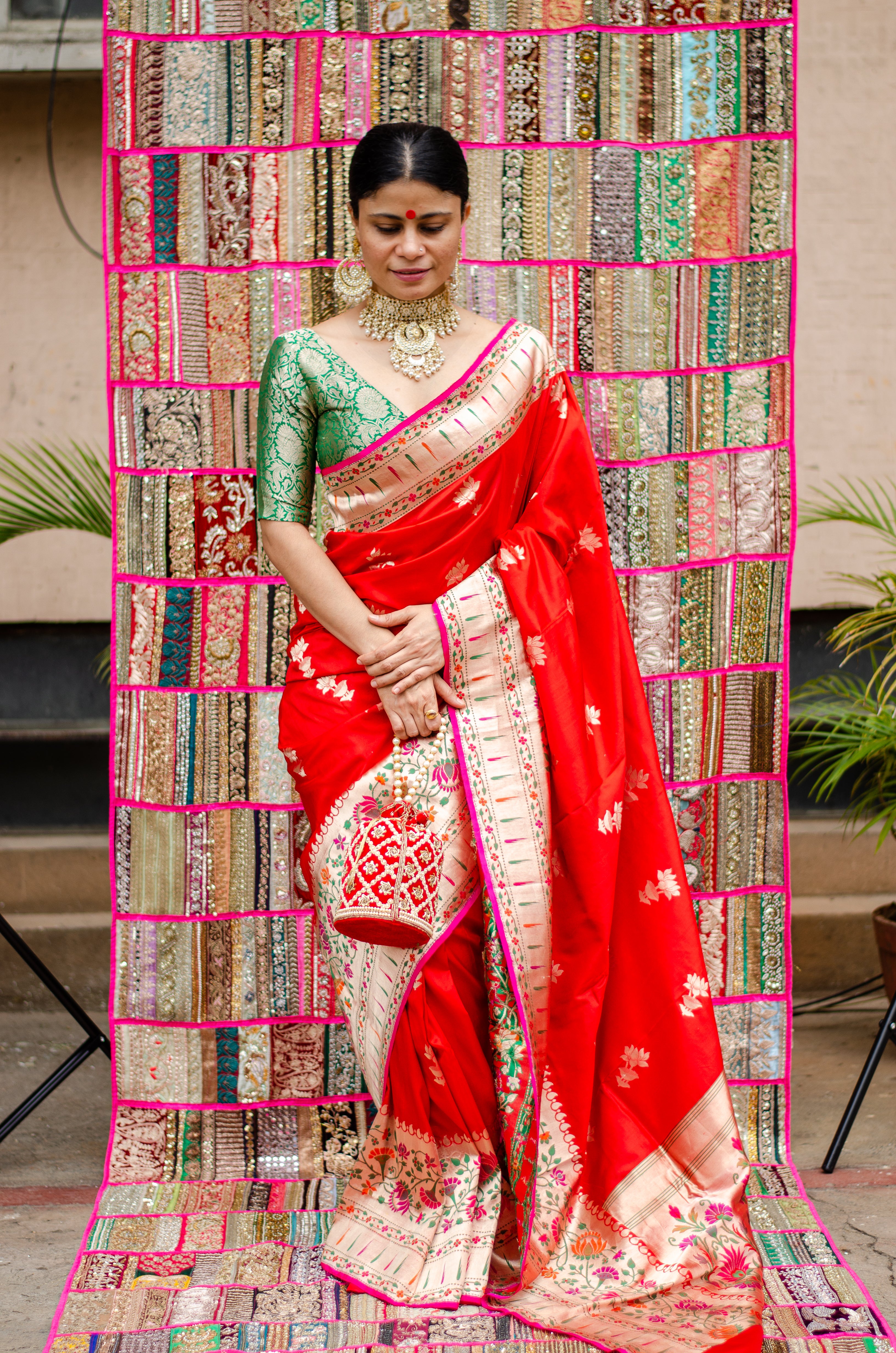 Red Pure Katan Silk Banarasi Handloom Saree – Khinkhwab