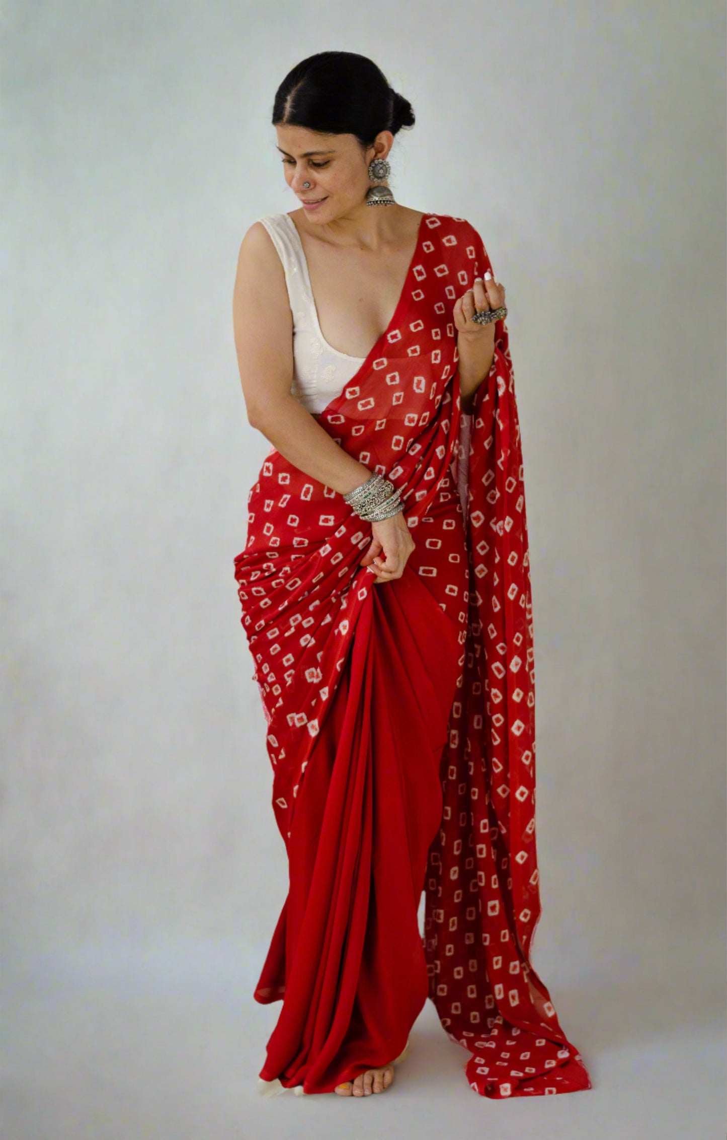 Lac Red Colour Natural Dyed Handmade Kumo Bandhini Shibori Crepe Silk Saree.
