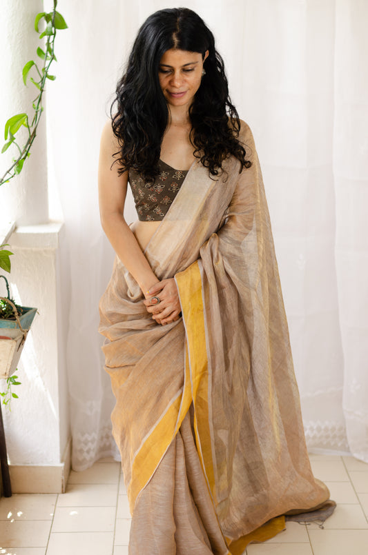 Handloom Linen Saree woven with jari blended