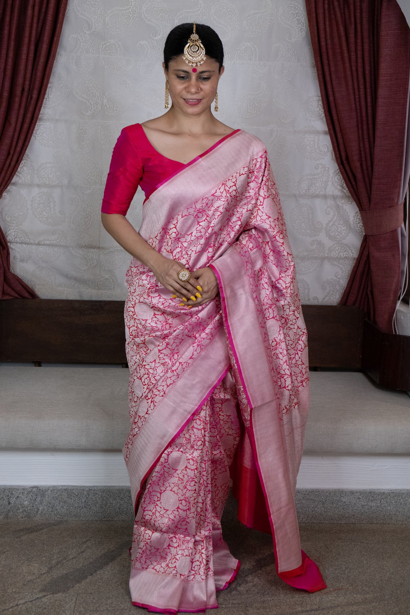 Buy BANARASI PATOLA Handwoven Pink With Silver Zari Woven Pattu Silk Saree  And Beautiful Silver Zari Tanchui Weave Pattern With Blouse Piece |  Shoppers Stop