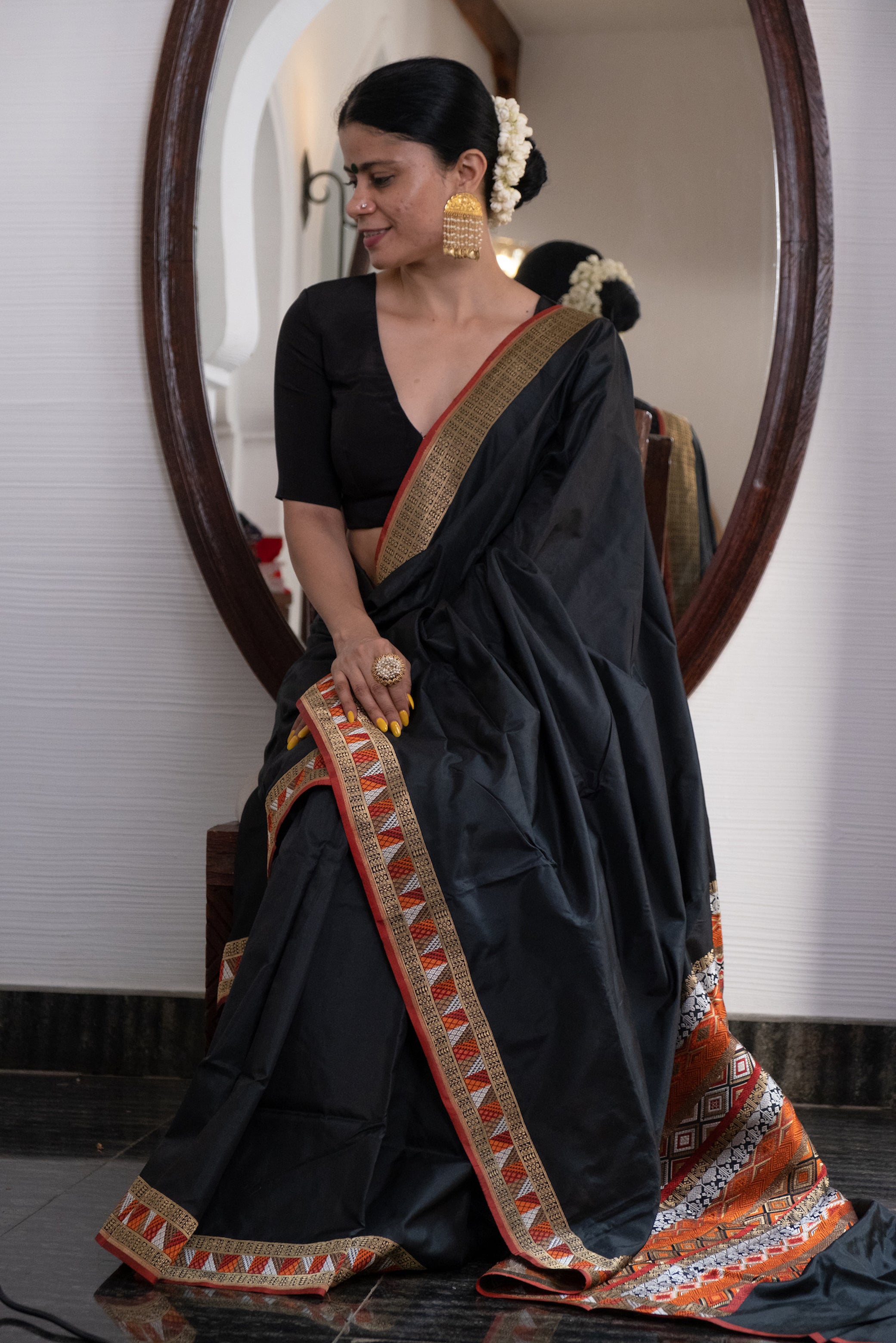 Buy Spetila Solid/Plain Banarasi Jacquard, Pure Silk Gold, Black Sarees  Online @ Best Price In India | Flipkart.com