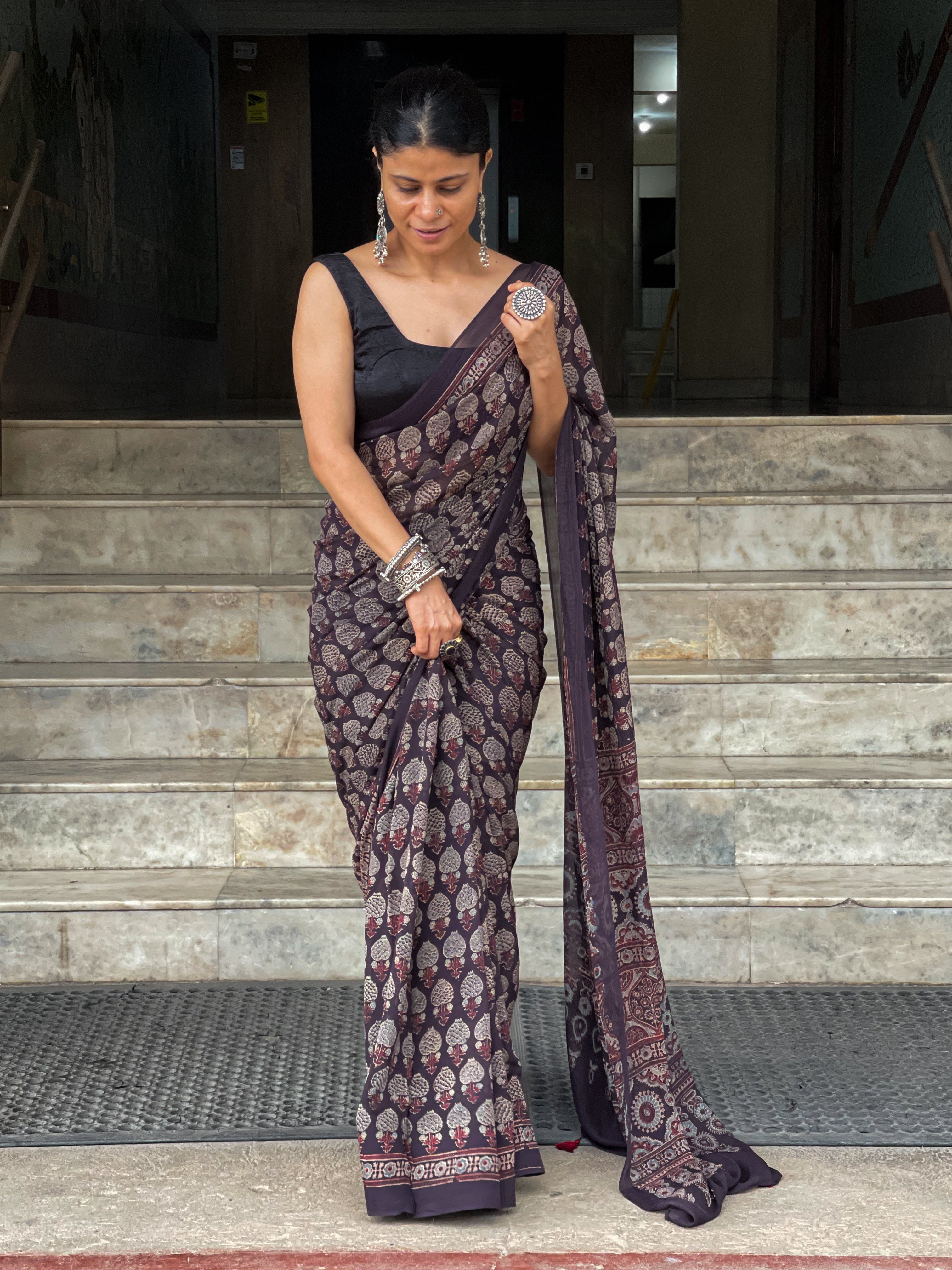 Ajrakh Print Sarees - Pure Handcrafted Ajrak / Ajrakh Saree – Page 2 –  fab-persona